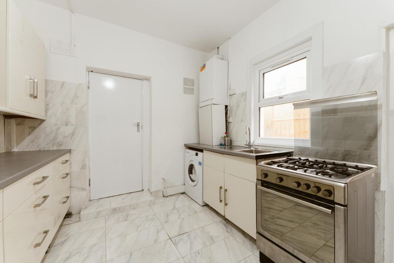 Great Rooms In Plaistow Лондон Екстер'єр фото